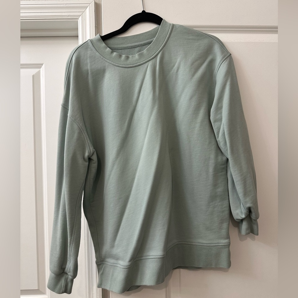 Lululemon perfectly oversized crewneck size 4